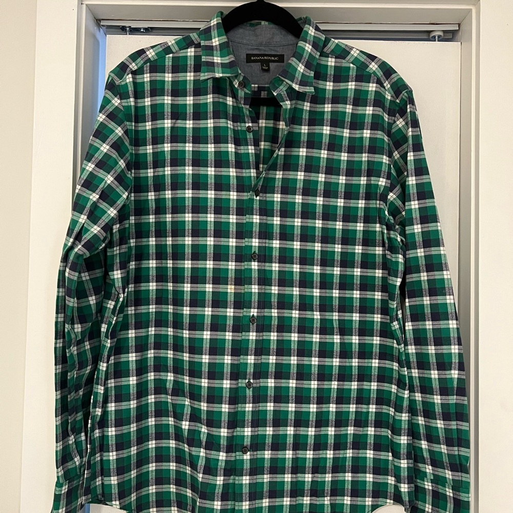Men’s Banana Republic plaid flannel button up size L